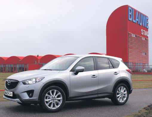 Mazda CX-5 test side