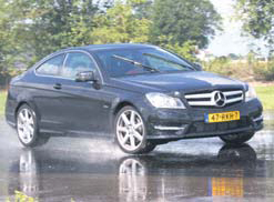 Mercedes-Benz C Klasse Coupe test slipvlak