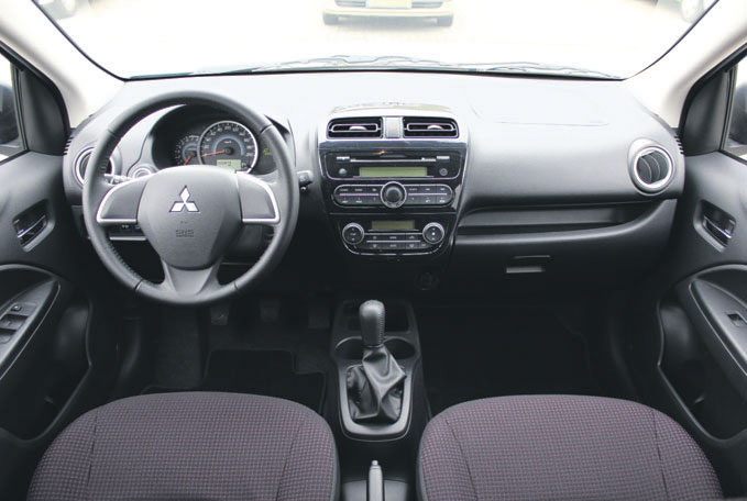 Mitsubishi Space Star interieur