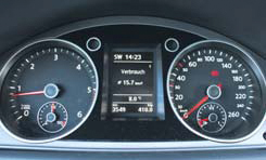 Volkswagen Passat test klokken