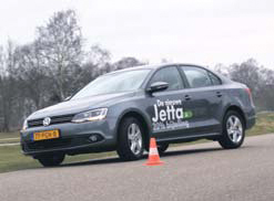 Volkswagen Jetta test slalom2