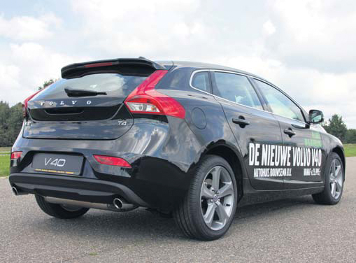 Volvo V40 test back