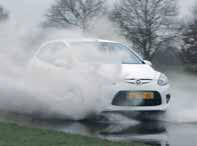 Mazda2 GT-M test waterbak