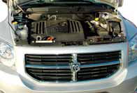 Dodge Caliber test motorcompartiment