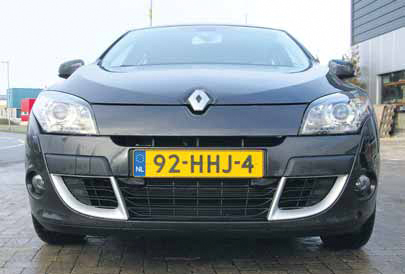 Renault Megane 110 Dynamique test front