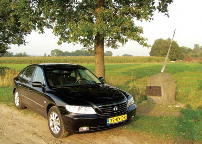 Hyundai Grandeur 3.3i V6 Style Version