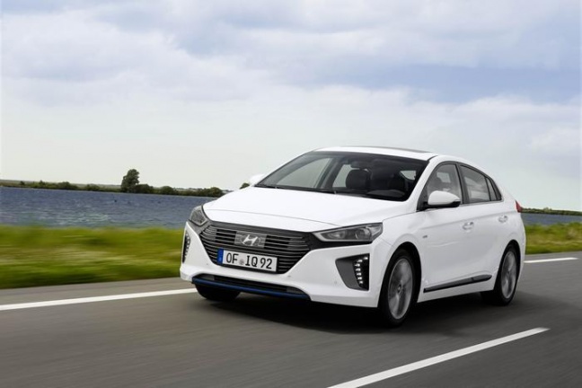 Hyundai IONIQ maakt elektrisch rijden bereikbaar