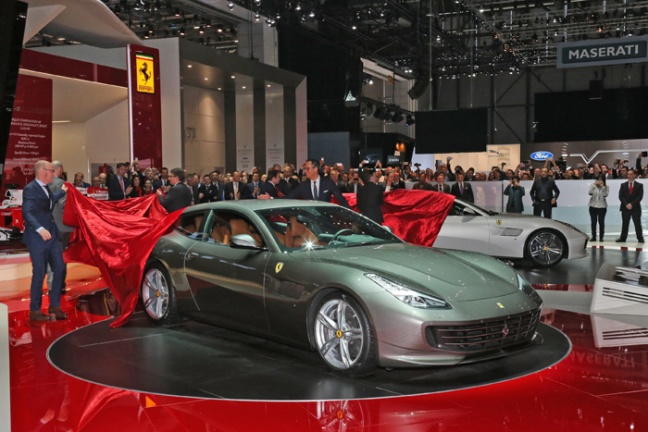 Ferrari GTC4Lusso: toonaangevend in prestaties, veelzijdigheid en elegantie