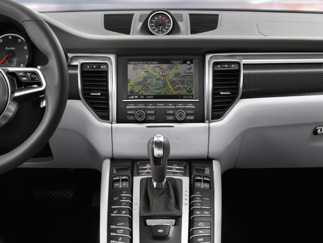 Nog veiliger en vlotter op reis met Porsche real-time verkeersinfo