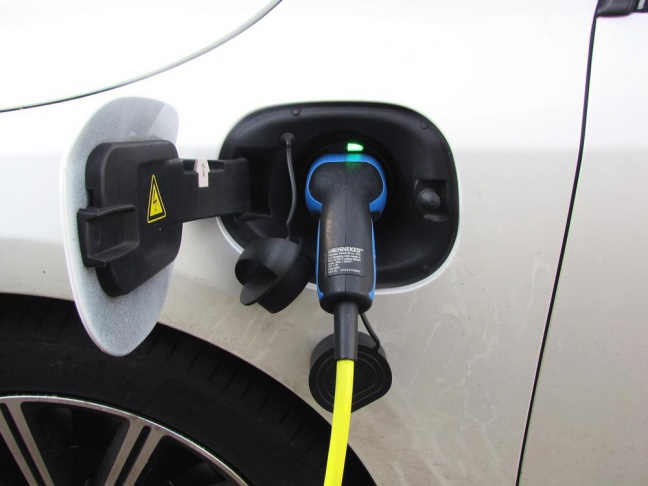 Elektrisch laden: hoe werkt dat precies?