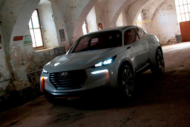 De bijzondere Hyundai Intrado concept car wordt ge&iuml;ntroduceerd op de Autosalon van Gen&egrave;ve.