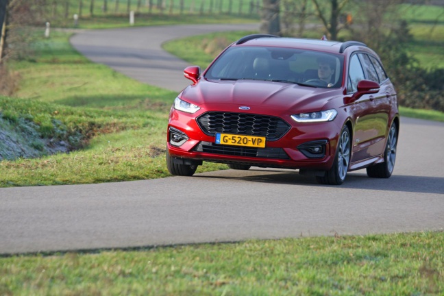 Ford introduceert de Mondeo ST-Line Hybrid