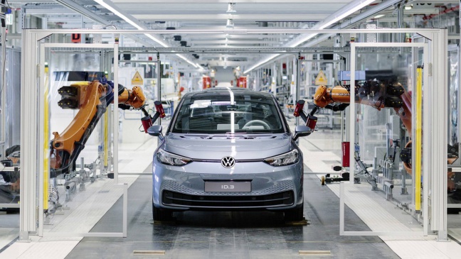 Eerste ID.3 rolt van band in grootste e-fabriek van Europa