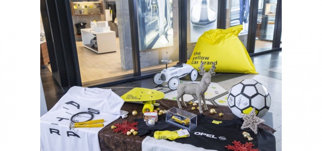 Nieuwe Opel Astra Collection en meer: kerstcadeaus in de Opel Lifestyle Shop