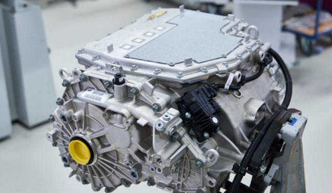 Een nieuw hoofdstuk in elektromobiliteit: de efficiënte aandrijftechnologie van de volledig elektrische BMW iX3.