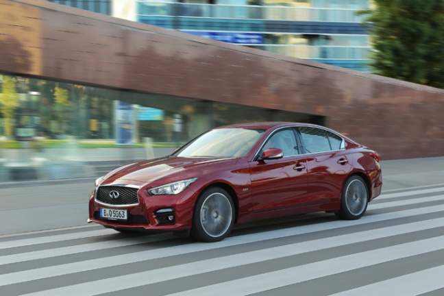 Speciale uitvoeringen Infiniti Q50 met 2.0T benzinemotor