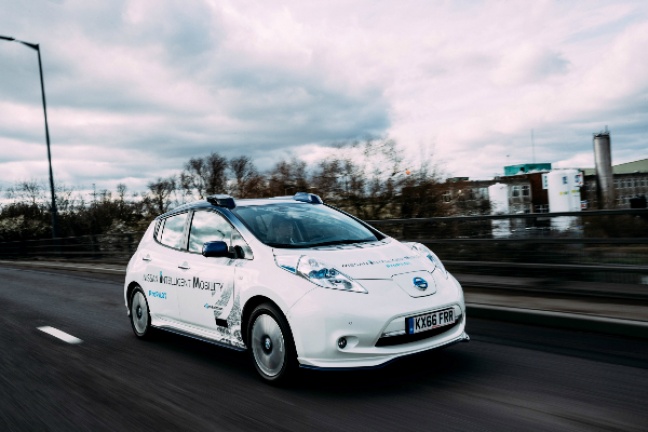 Eerste praktijktest autonoom rijden van Nissan in Europa