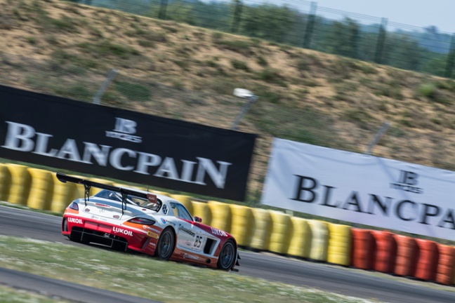 Mercedes-Benz-coureur Stef Dusseldorp heeft podium in zicht op Nogaro