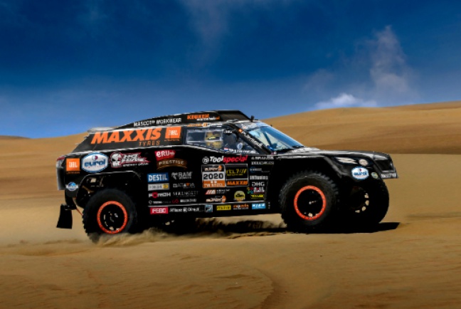 Tim en Tom Coronel presenteren The Beast 3.0 voor Dakar 2020