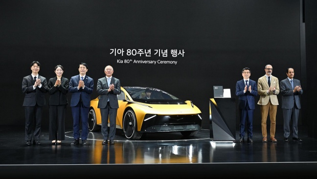 Kia viert 80 jaar innovatie met Vision Meta Turismo concept car