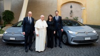 Volkswagen geeft Vaticaan-vloot een e-boost