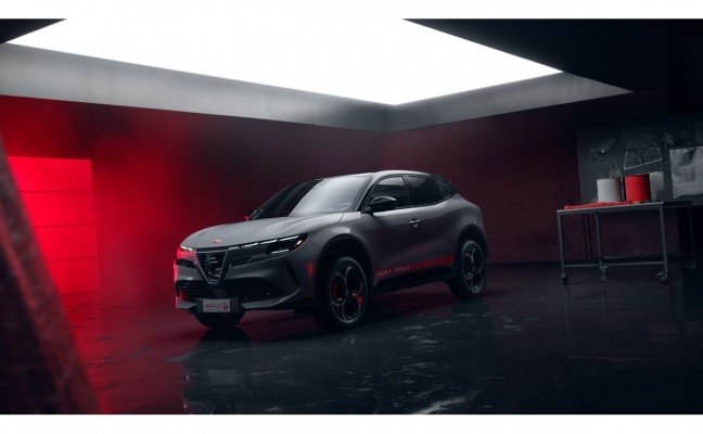 Alfa Romeo introduceert exclusieve Edizione Luna Rossa als nieuwe topuitvoering voor Junior en Tonale