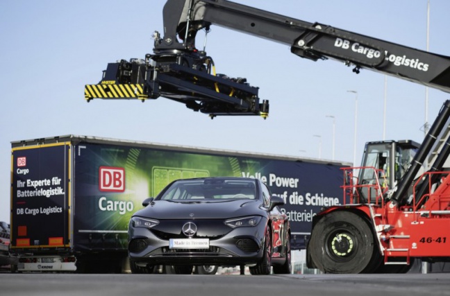 Mercedes-Benz kiest voor CO2-neutrale acculogistiek via DB Cargo