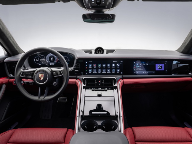 Nieuwe Porsche Panamera krijgt innovatief en intuïtief interieurconcept