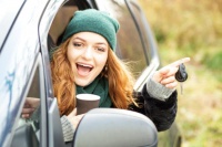 In een auto rijden zonder autorijbewijs? Zo doe je dat! 