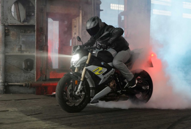 BMW Motorrad presenteert Yours in 24 Hours.