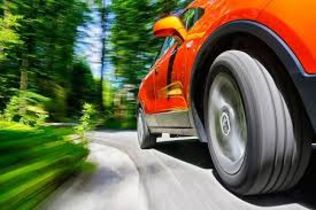 Half miljoen Nederlandse auto&rsquo;s op winterbanden in bloedhitte