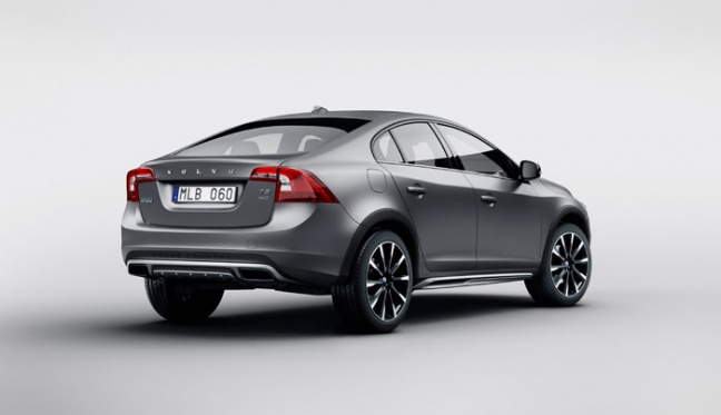 Volvo maakt prijzen nieuwe S60 Cross Country en V60 Cross Country bekend