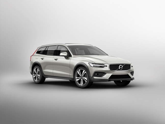 Nieuwe Volvo V60 Cross Country: Intro Edition extra avontuurlijk en compleet vanaf € 59.995