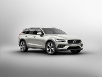 Nieuwe Volvo V60 Cross Country: Intro Edition extra avontuurlijk en compleet vanaf &euro; 59.995