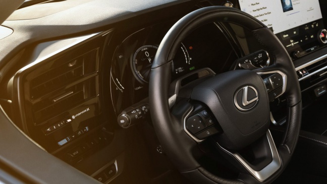 LEXUS rolt nieuwe generatie NANOE&trade; X uit voor schonere lucht in auto