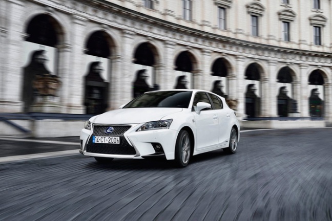 Lexus verscherpt aanbod CT 200h, IS 300h en NX 300h ten opzichte van de concurrentie