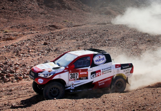 Teamspirit helpt Bernhard ten Brinke door lastige Dakar etappe