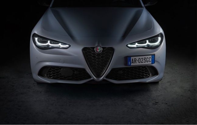 Tijdloos design: Alfa Romeo Giulia en Stelvio verder verfijnd