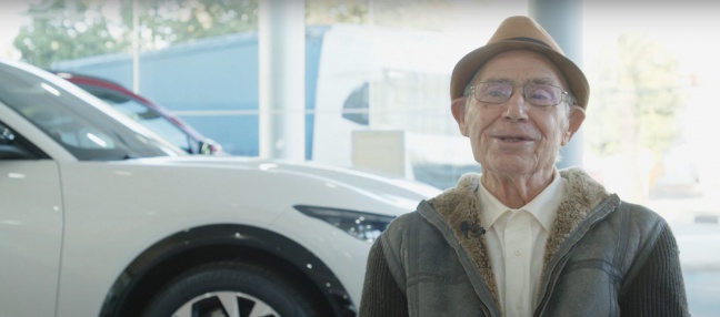 Nooit te oud om de overstap te maken naar elektrisch rijden