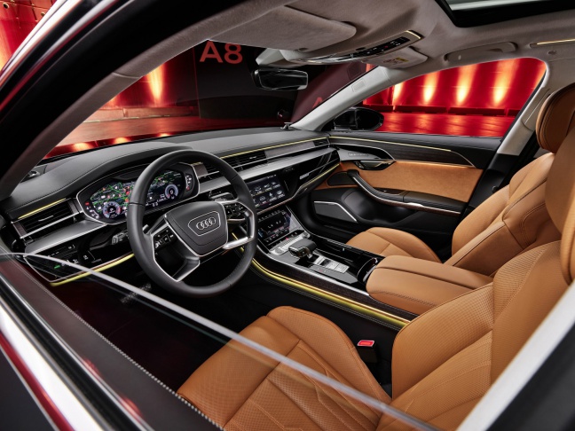 Premium comfortbeleving in de vernieuwde Audi A8