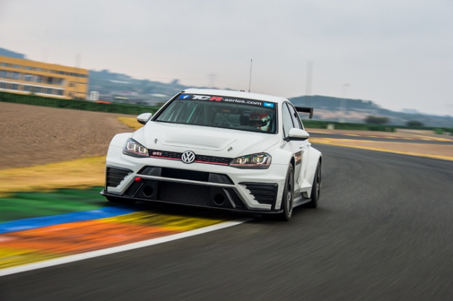 Klaar voor de start: succesvolle test Volkswagen Golf GTI TCR