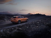 JAGUAR brengt F-PACE SVR naar nog hoger niveau met verder verbeterde prestatie en aangepast design