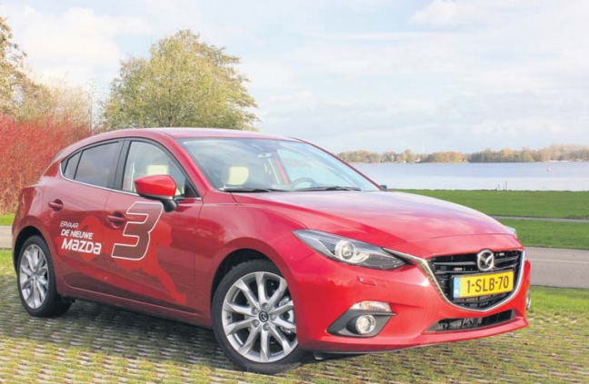 Mazda3 SkyActiv-G120 (Hatchback) GT-M