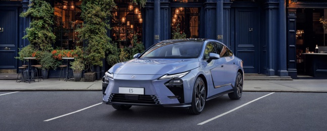 Lexus brengt nieuwe RZ en ES naar EV Experience op Circuit Zandvoort