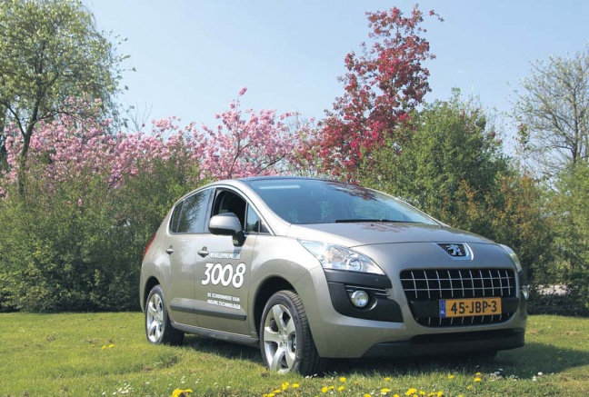 Peugeot 3008 HDiF 1.6 ST Première