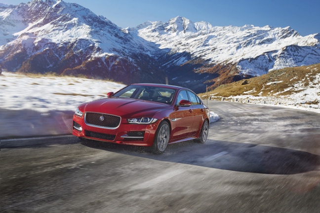 Jaguar XE en XF en Range Rover Evoque topfavouriet bij lezers magazine &#039;Auto Motor und Sport&#039;