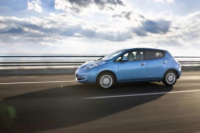 NISSAN opent accufabriek voor elektrische auto&#039;s in VS   