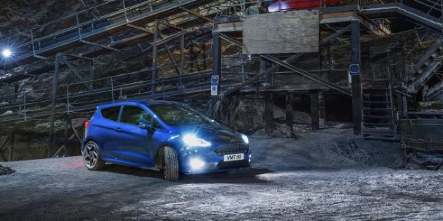 Fiesta ST rijdt 400 meter diep onder de grond