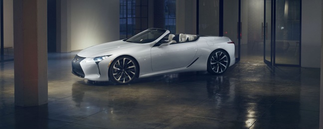LEXUS presenteert twee europese primeurs op de AUTOSALON VAN GEN&Egrave;VE 2019